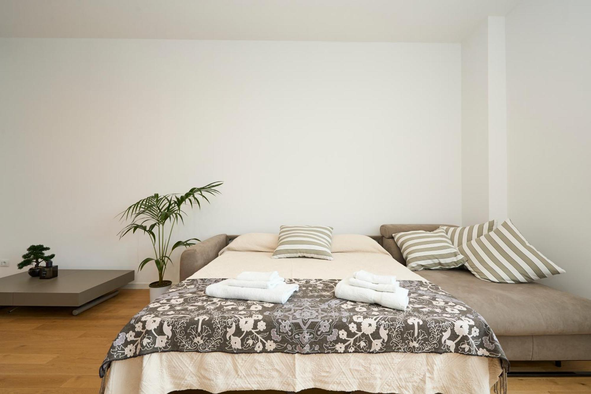 Luxury Design Suite - 20 Minutes From Duomo-Navigli Milan Luaran gambar
