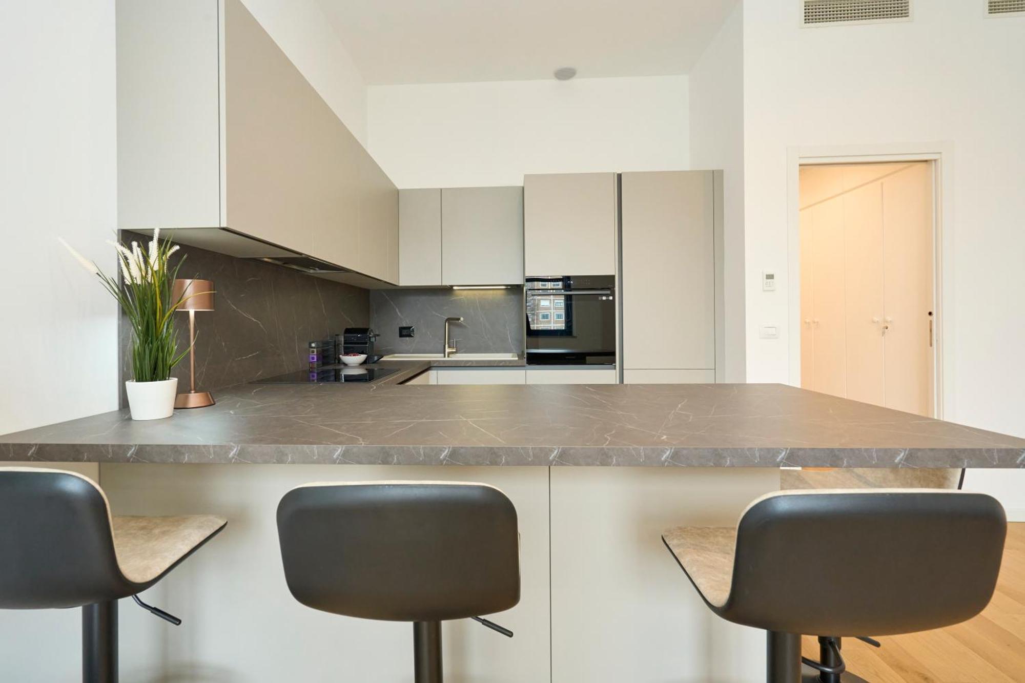 Luxury Design Suite - 20 Minutes From Duomo-Navigli Milan Luaran gambar